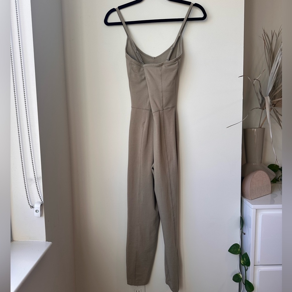 Old Navy Active PowerChill Jumpsuit - Olive Green, size Medium - Picture 6 of 10